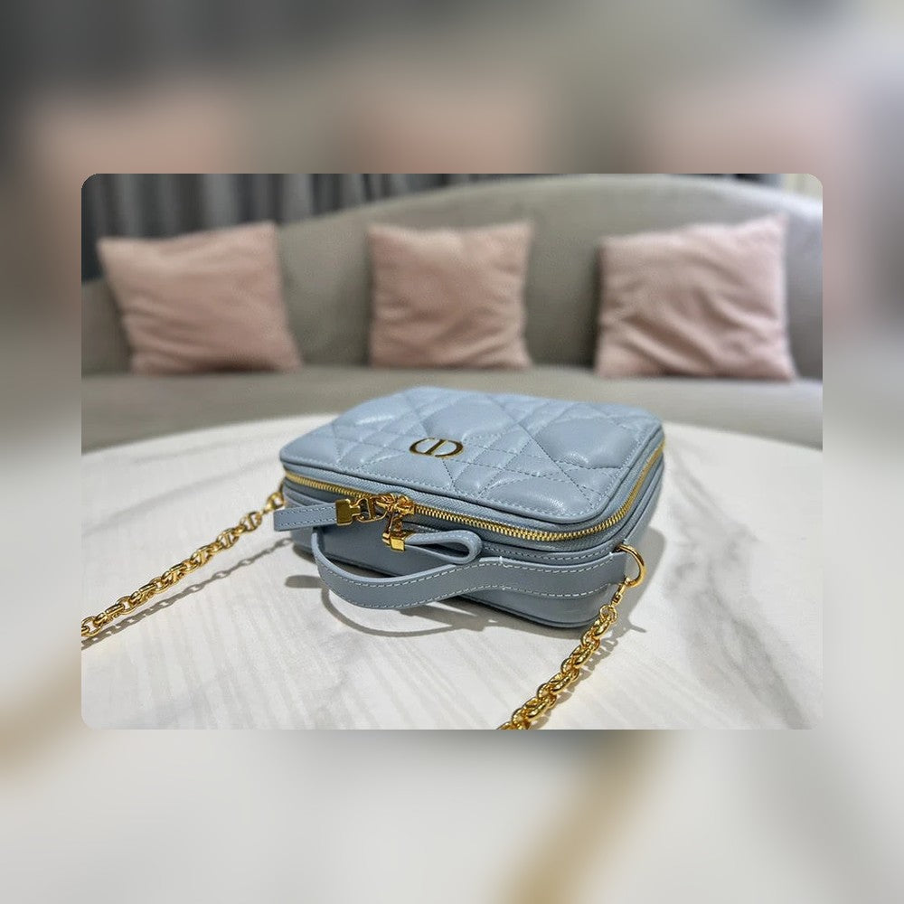 Anum Bags Detail