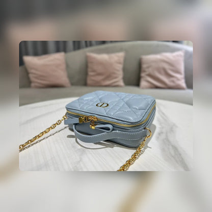 Anum Bags Detail