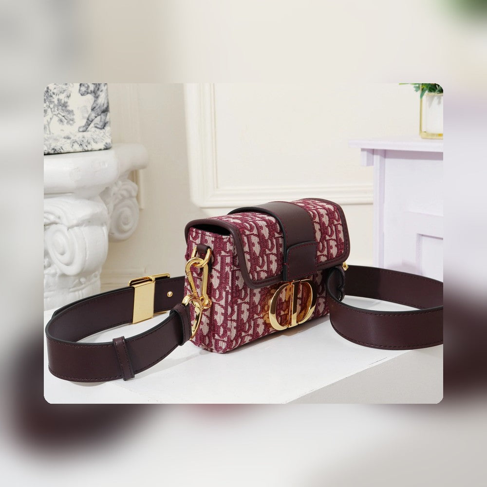 Anum Bags Detail