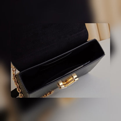 Anum Bags ln Luxury Bag --56032