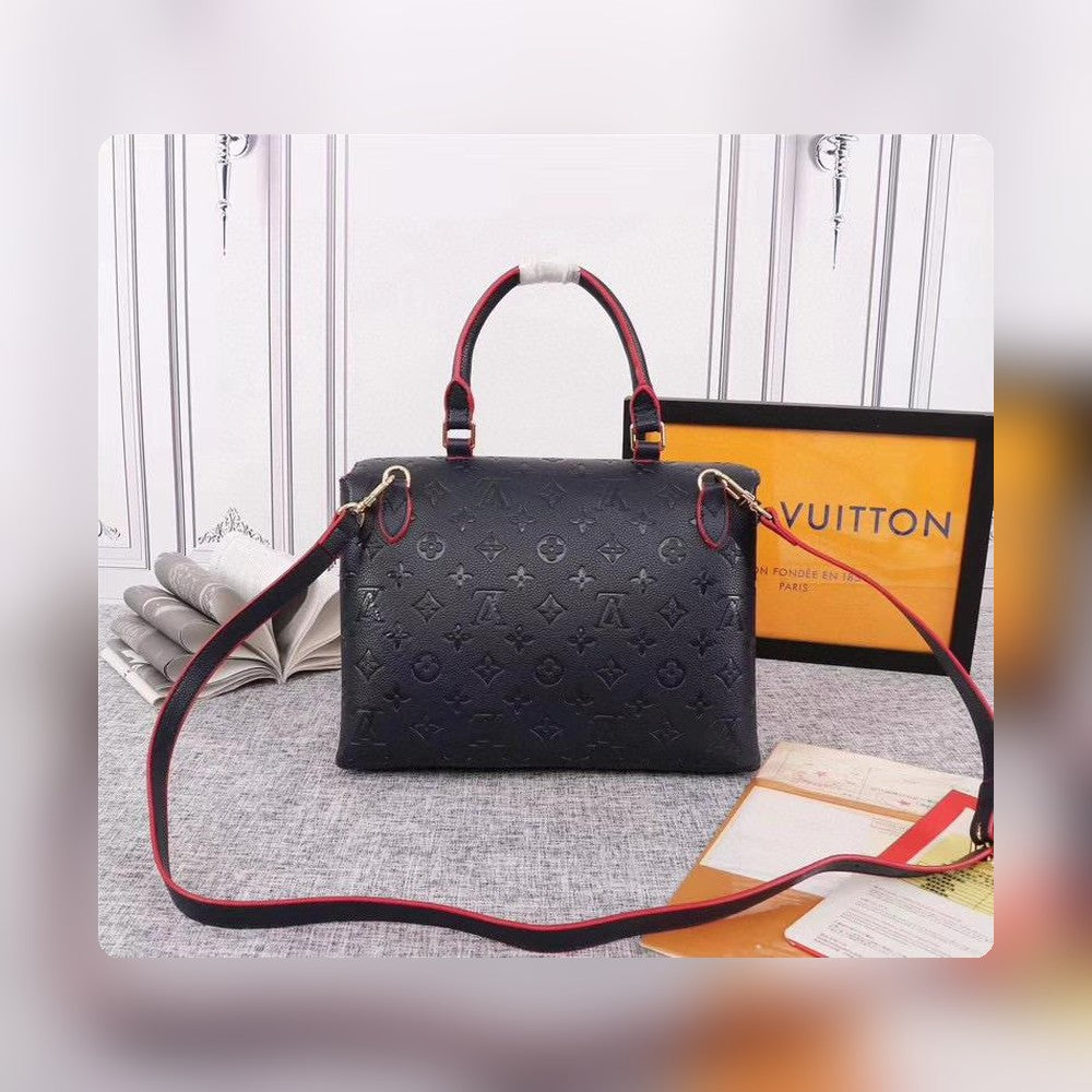 Anum Bags Detail