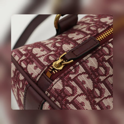 Anum Bags Detail