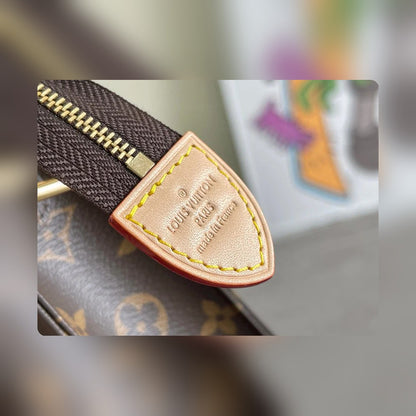 Anum Bags Detail