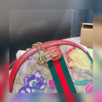 Anum Bags Detail