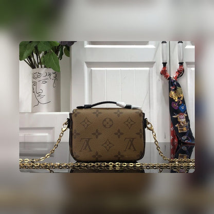 Anum Bags Detail
