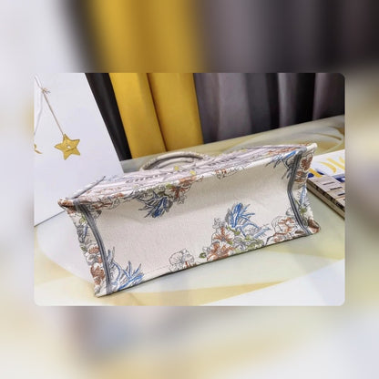 Anum Bags Detail