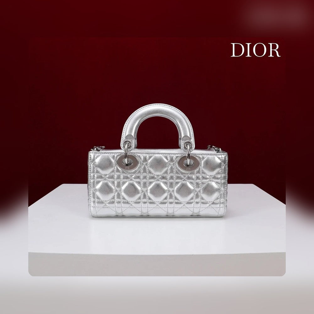 Anum Bags - High-Quality Designer Products for You - AFFORDABLE LUXURY BAGS - 18926