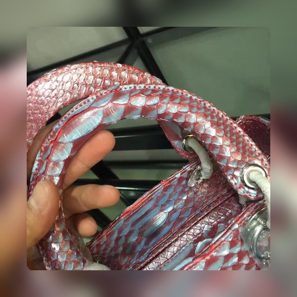 Anum Bags Detail