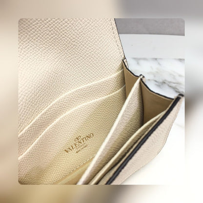 Anum Bags - High-Quality Designer Products for You - AFFORDABLE LUXURY BAGS - 5611