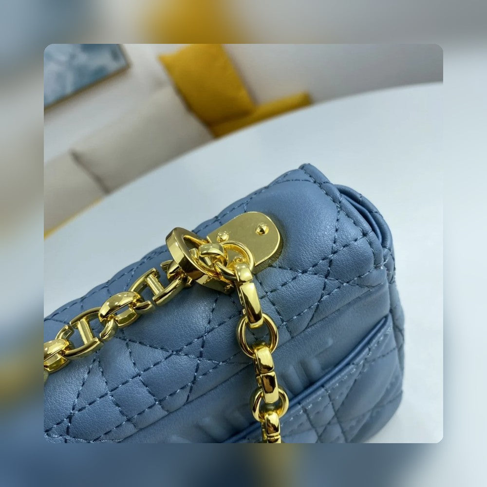 Anum Bags Detail