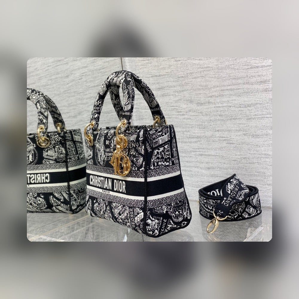 Anum Bags Detail