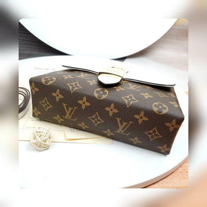 Anum Bags Detail
