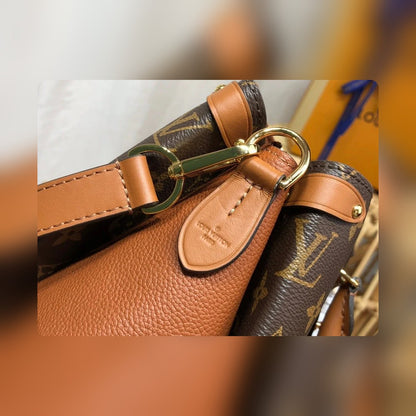 Anum Bags - High-Quality Designer Products for You - AFFORDABLE LUXURY BAGS - 16102