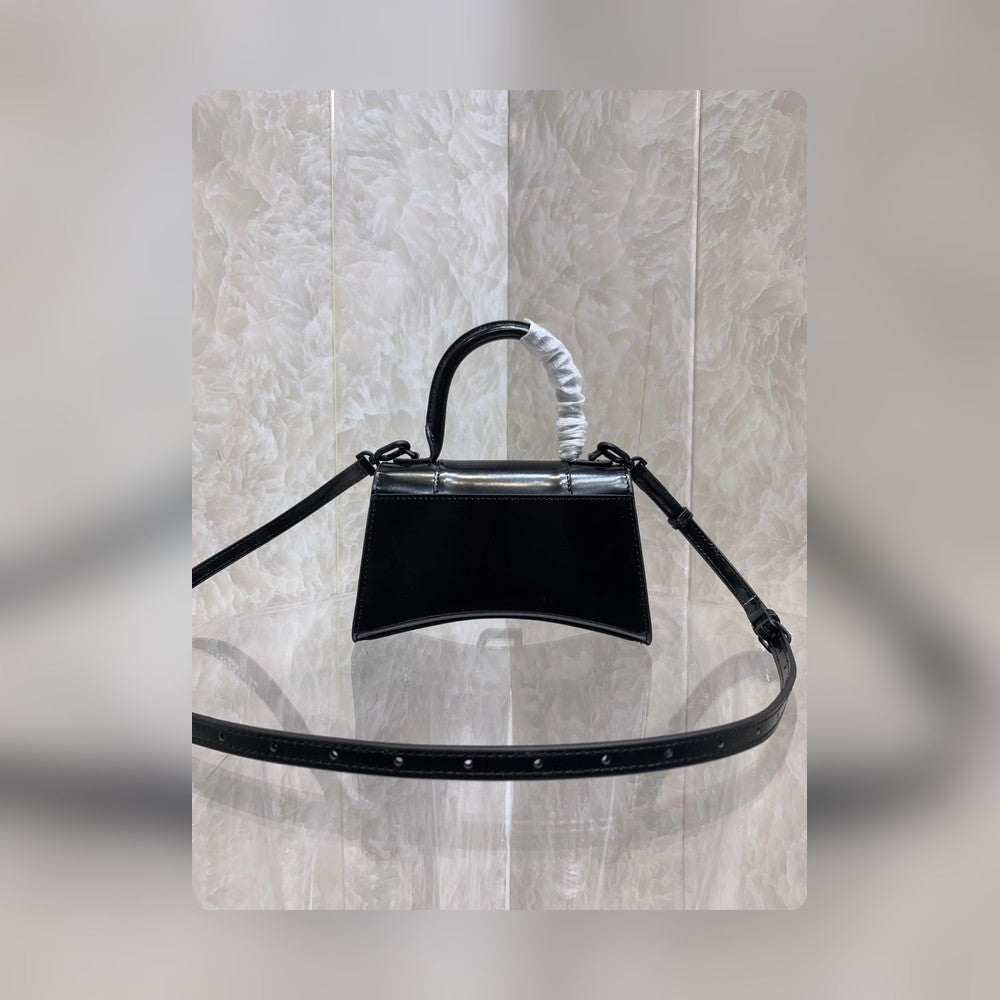 new-luxury-designer-bags-nm24073