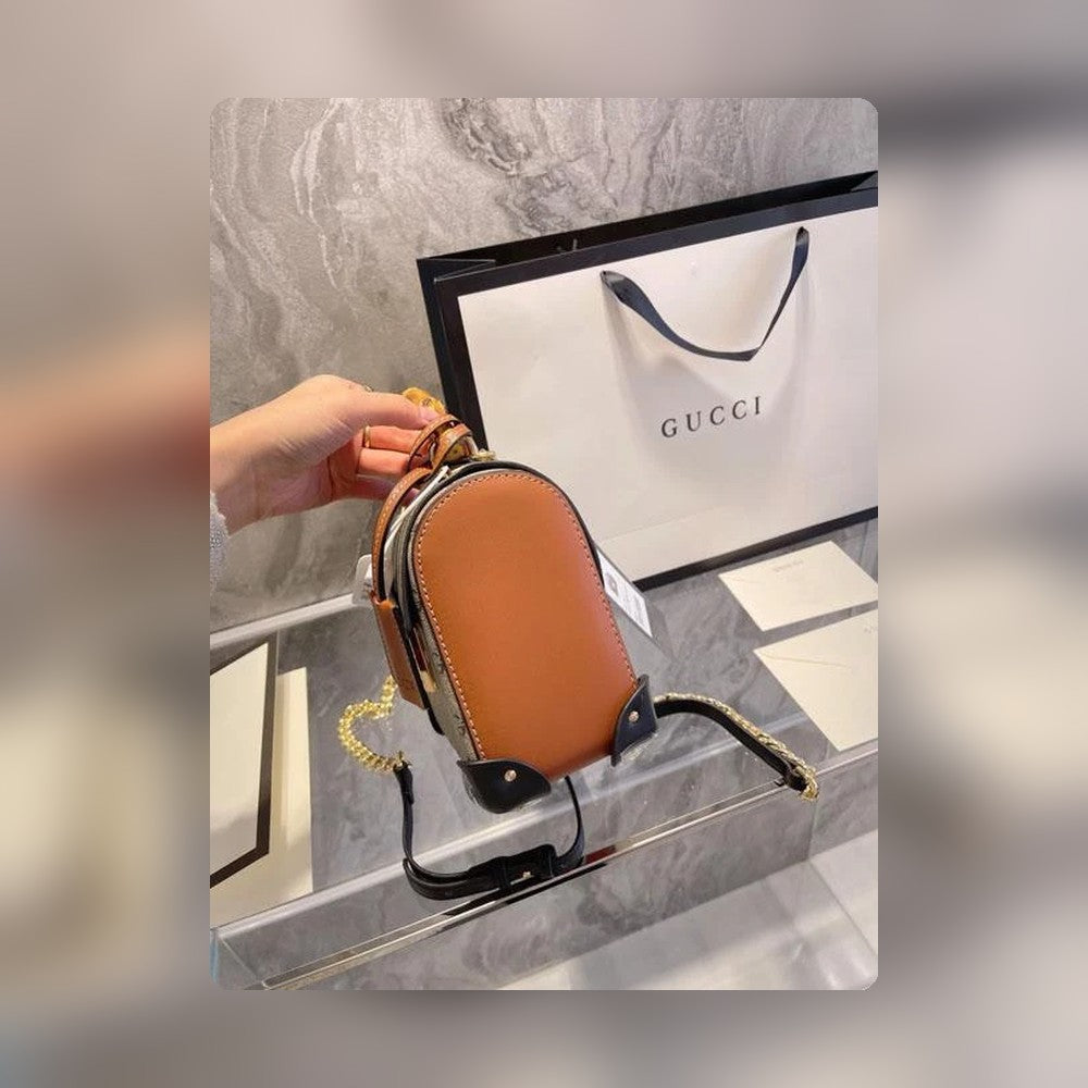 Anum Bags Detail