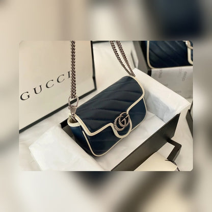 Anum Bags Detail