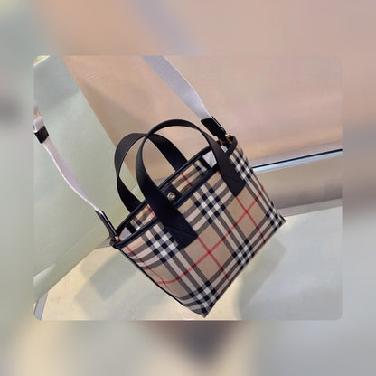 Anum Bags - High-Quality Designer Products for You - AFFORDABLE LUXURY BAGS - 17198