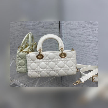 Anum Bags Detail