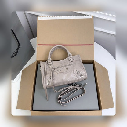 new-luxury-designer-bags-nm24044
