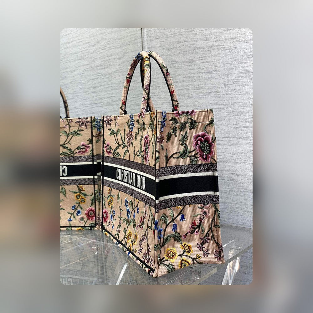 Anum Bags Detail