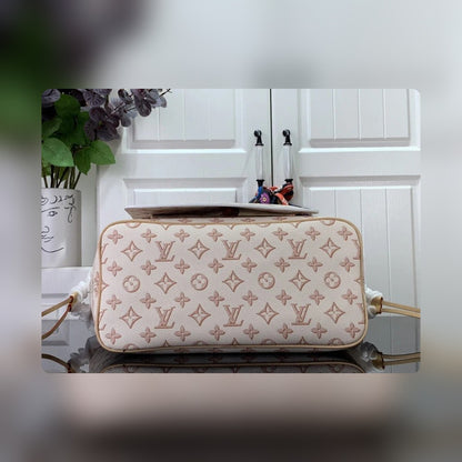 Anum Bags Detail