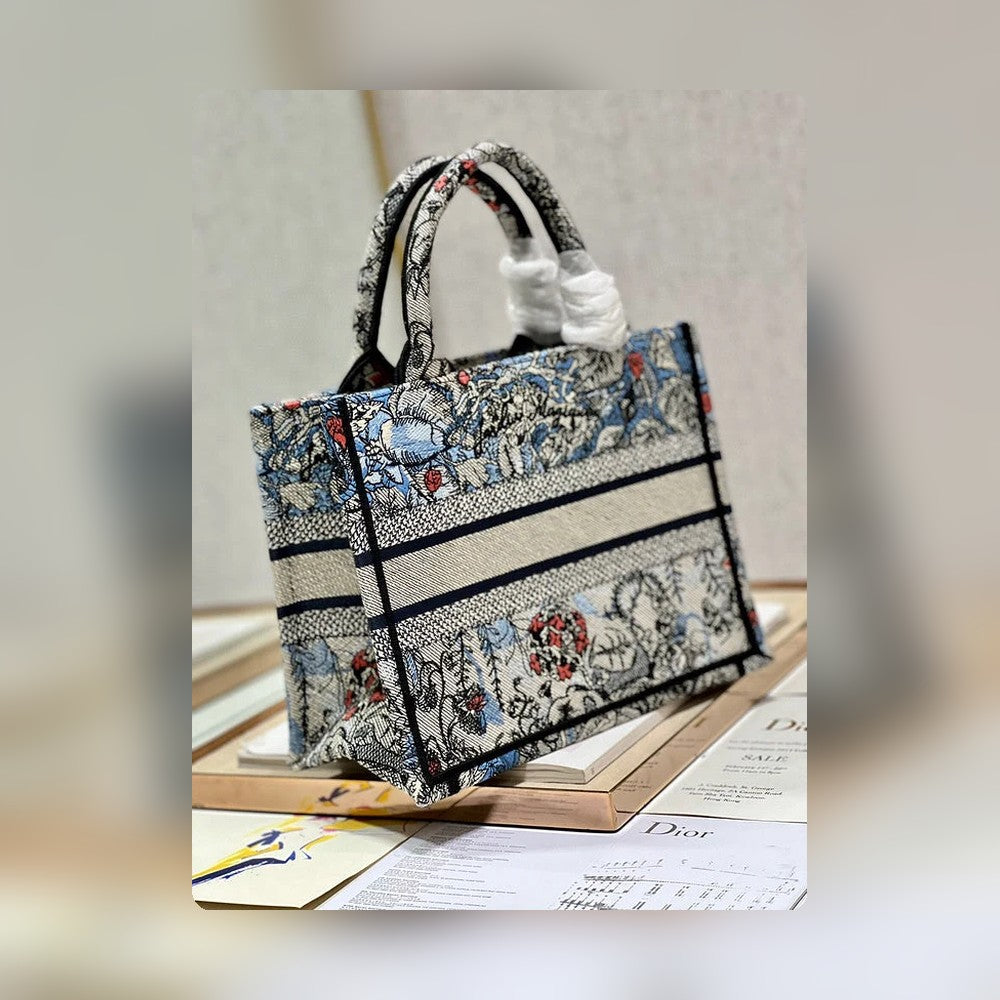 Anum Bags Detail