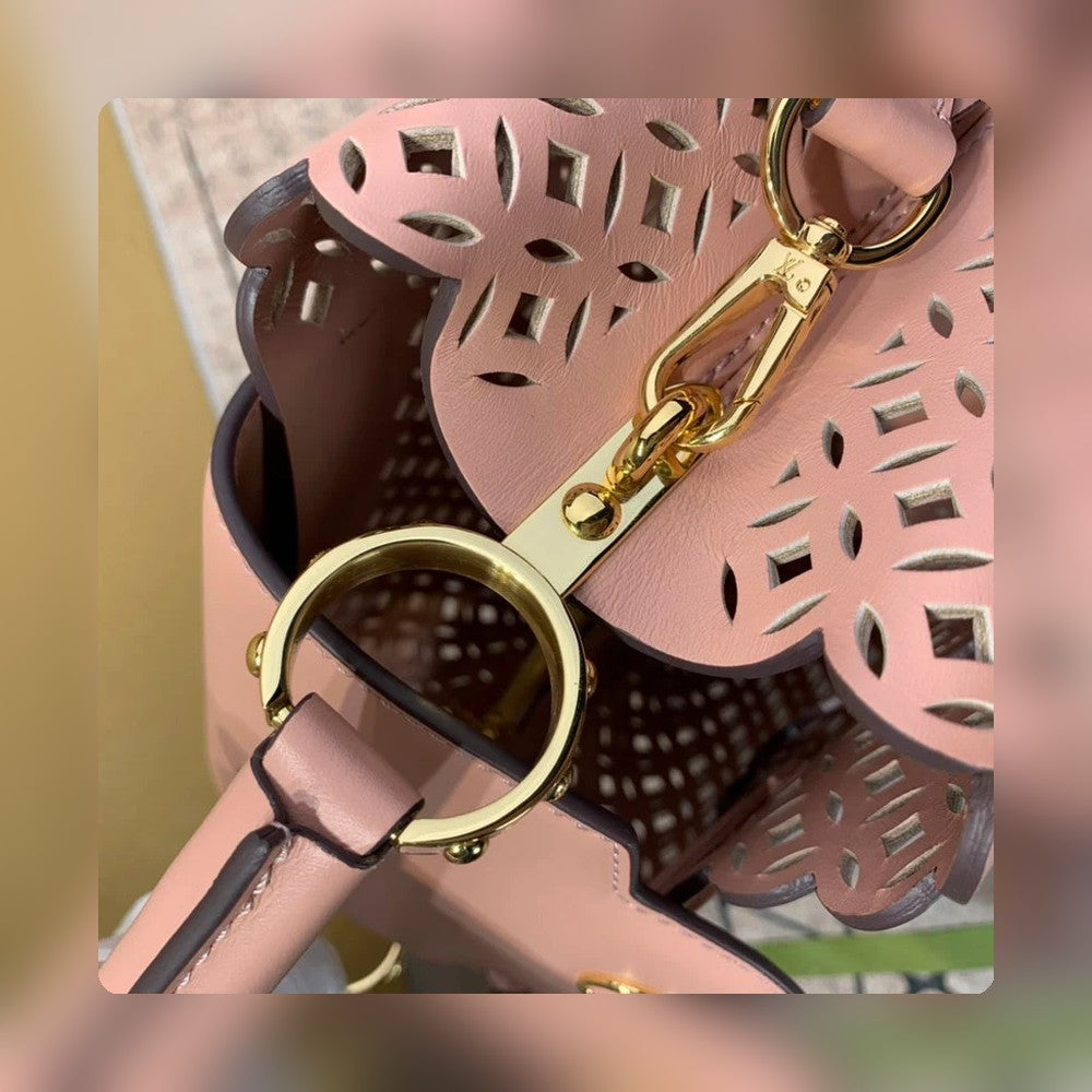 Anum Bags - High-Quality Designer Products for You - AFFORDABLE LUXURY BAGS - 17098