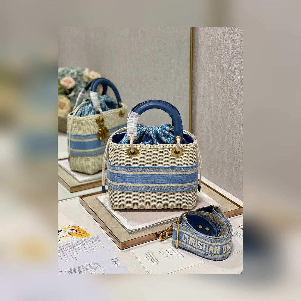 Anum Bags Detail