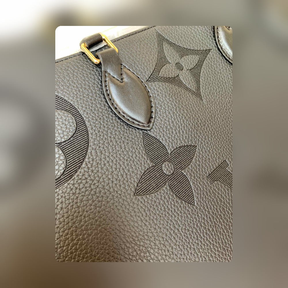 Anum Bags Detail