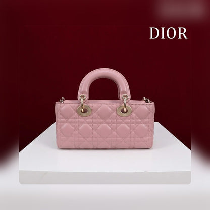 Anum Bags - High-Quality Designer Products for You - AFFORDABLE LUXURY BAGS - 18922