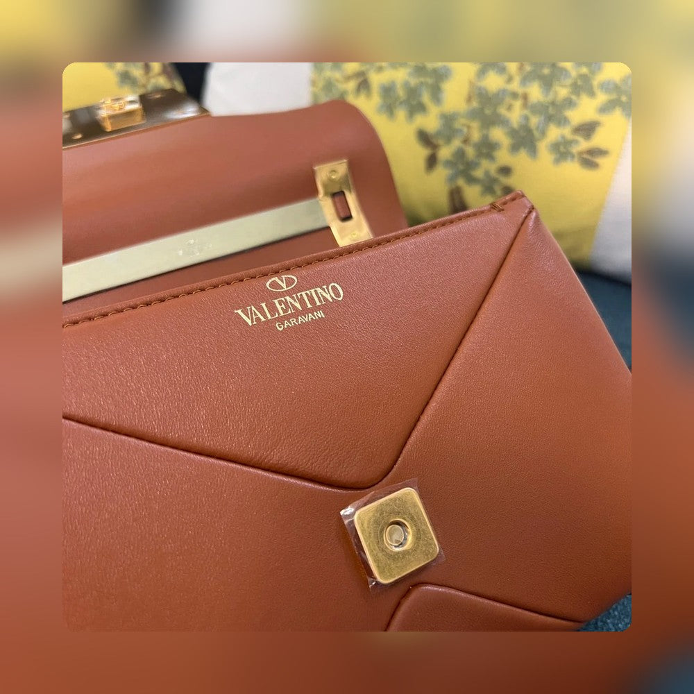 Anum Bags - Best High-End Brands in One Place - AFFORDABLE LUXURY BAGS - 14852