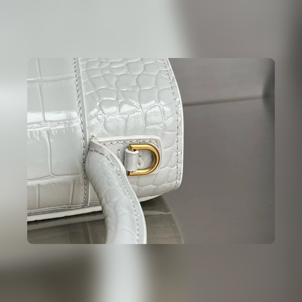 new-luxury-designer-bags-nm24594