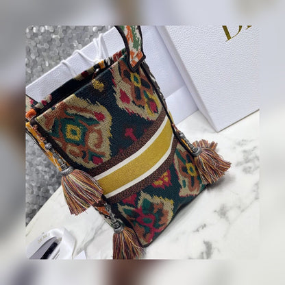 Anum Bags Detail