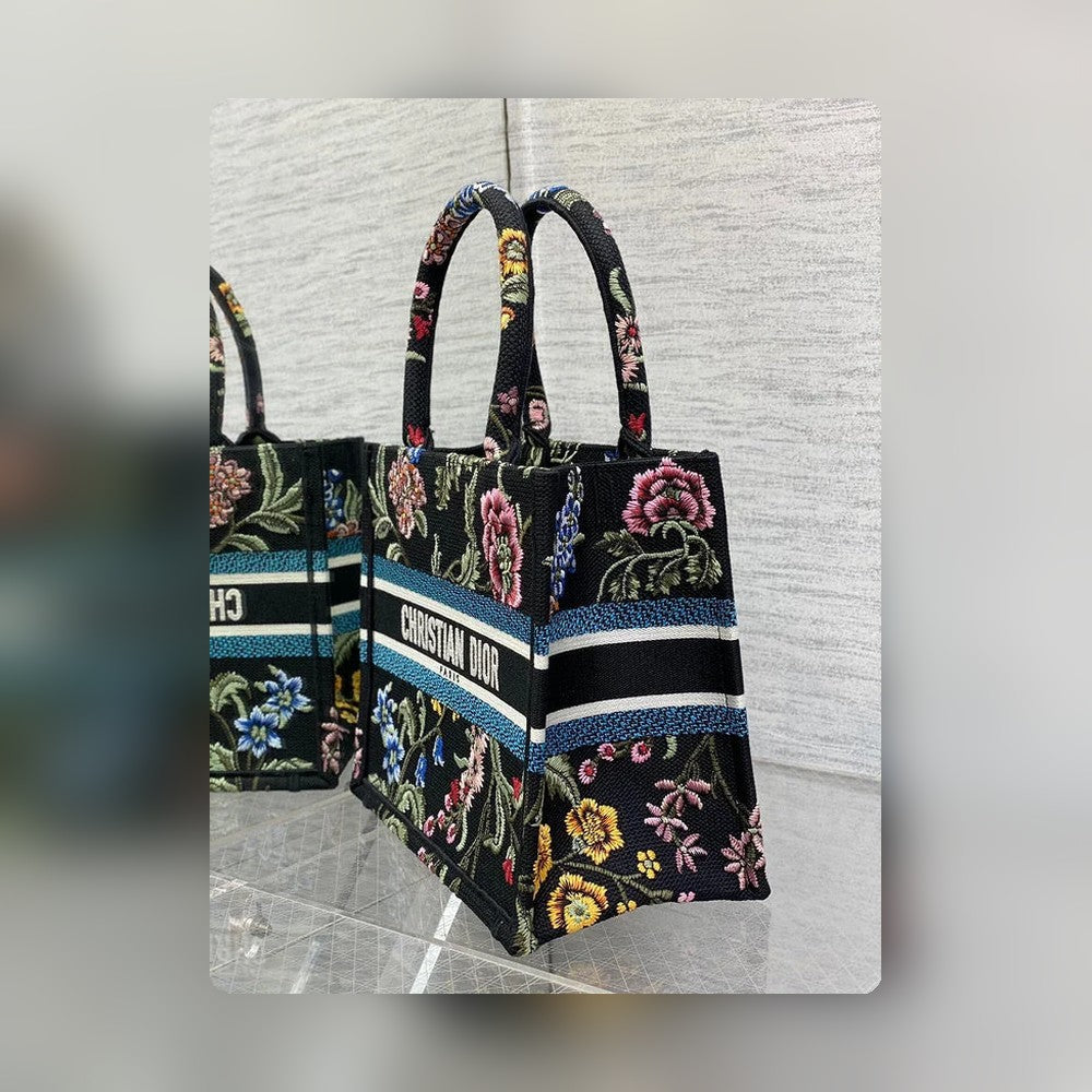 Anum Bags Detail
