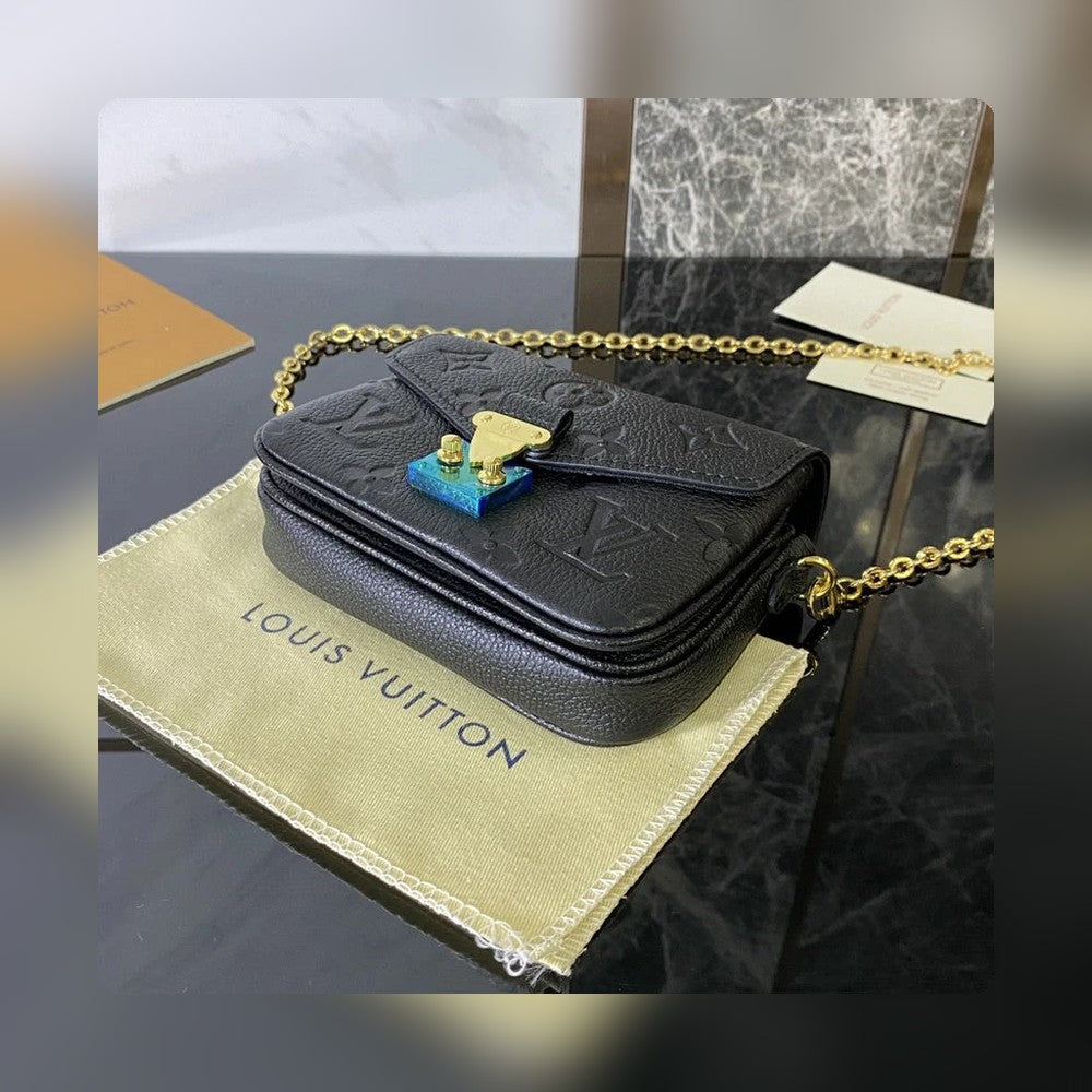 Anum Bags Detail