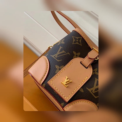 Anum Bags Detail