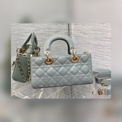 Anum Bags Detail