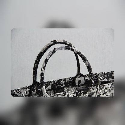 Anum Bags Detail