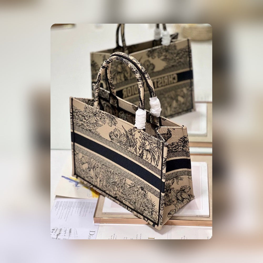 Anum Bags Detail