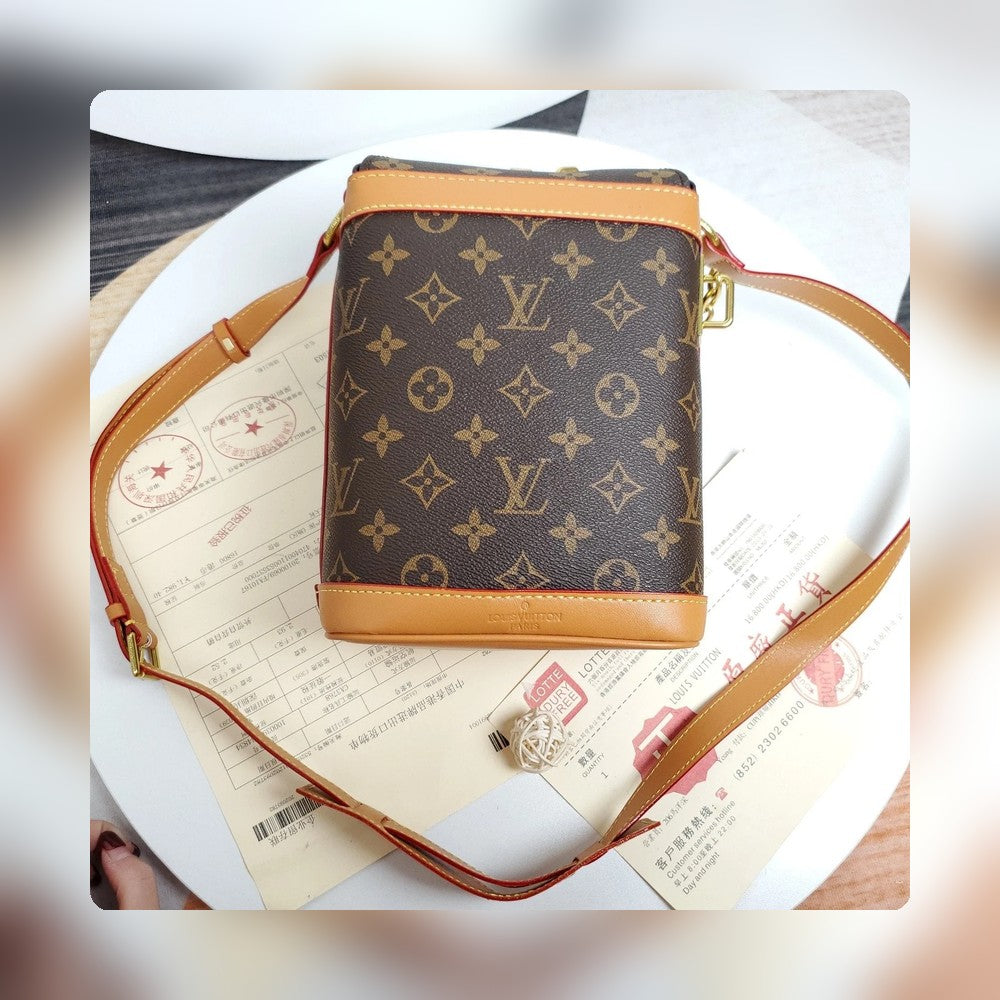 Anum Bags Detail