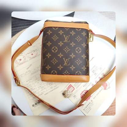 Anum Bags Detail