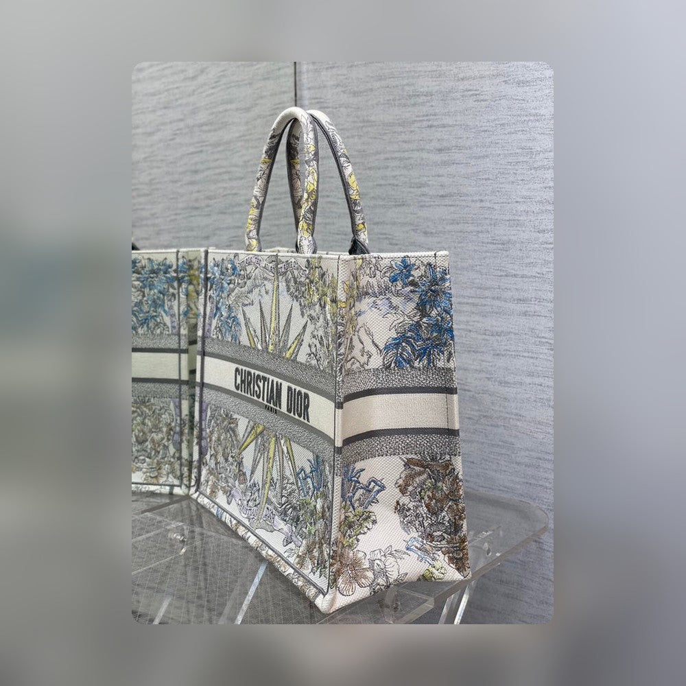 Anum Bags Detail