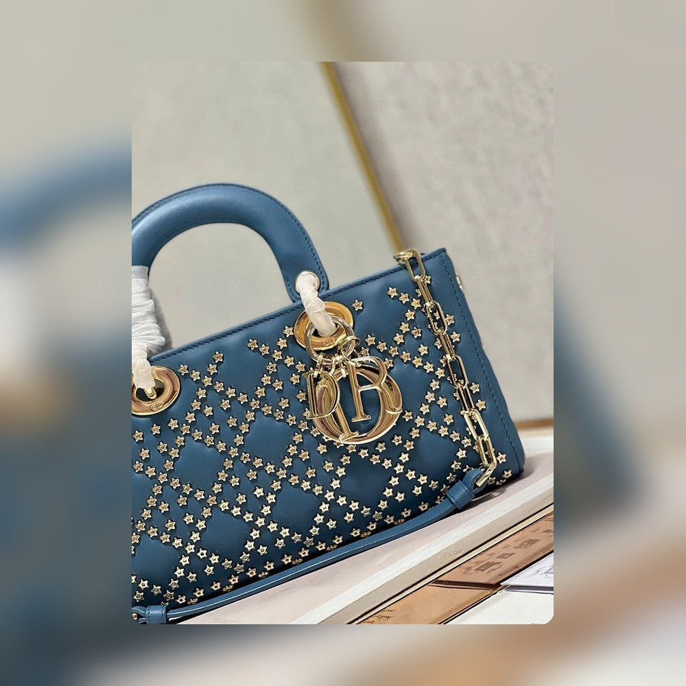 Anum Bags Detail