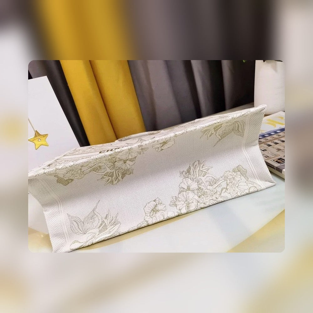 Anum Bags Detail