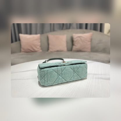 Anum Bags Detail