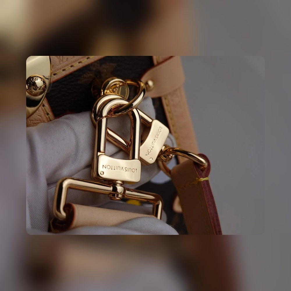 Anum Bags - High-Quality Designer Products for You - AFFORDABLE LUXURY BAGS - 16450