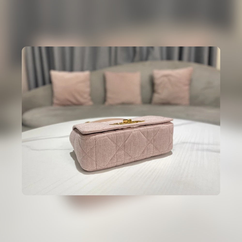 Anum Bags Detail