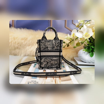 Anum Bags Detail