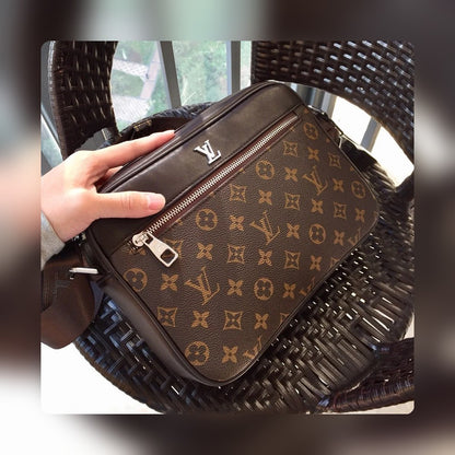 Anum Bags Detail