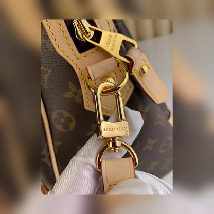 Anum Bags ln Luxury Bag --56044